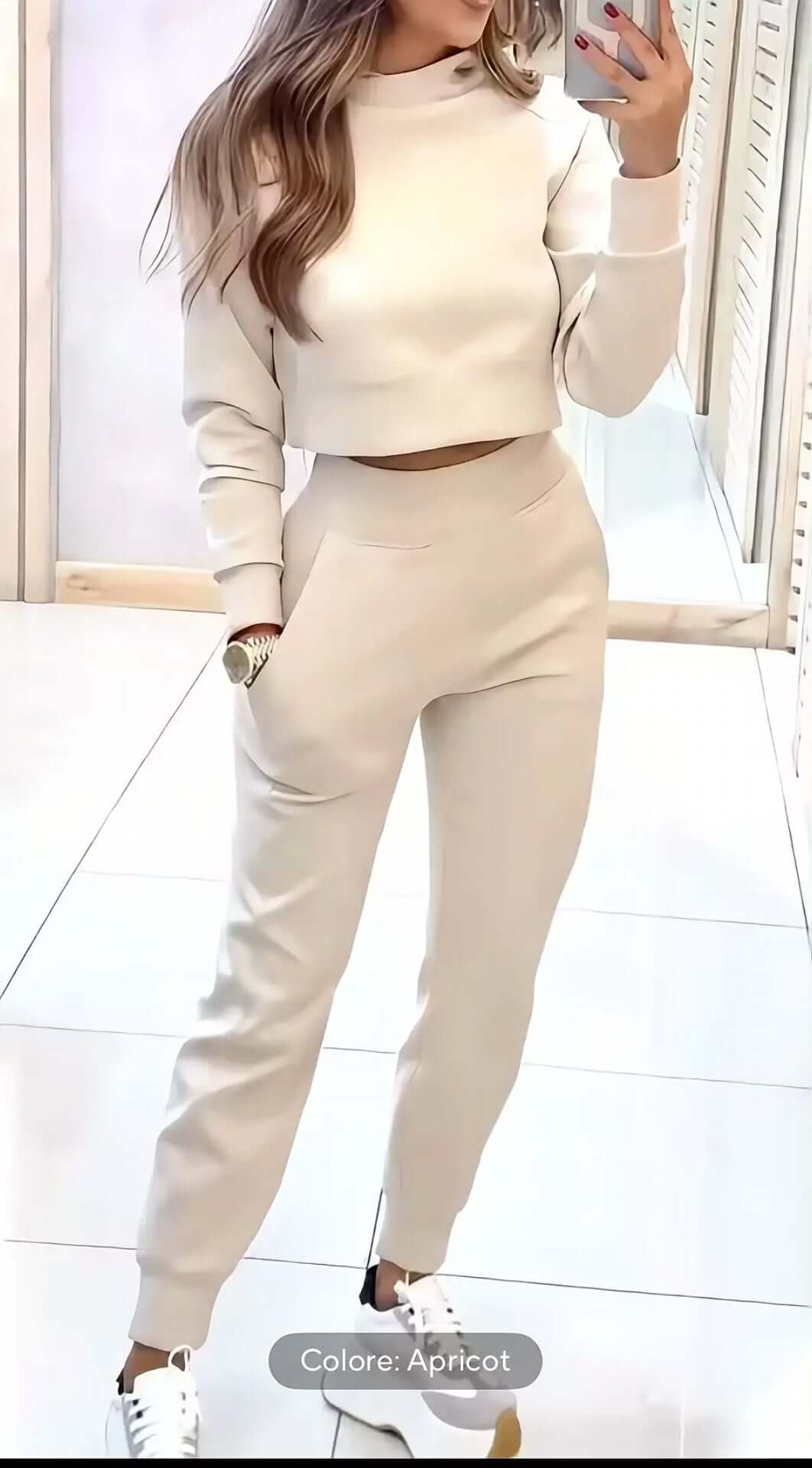 Completo casual due pezzi – Felpa crop + pantalone jogger