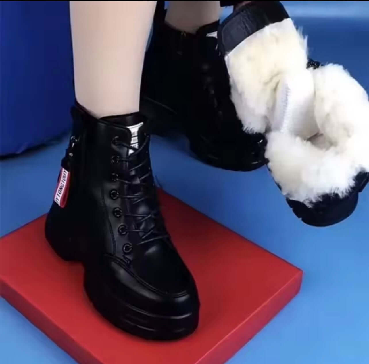 Stivaletti neri con interno in pelliccia – BellaViva Boutique