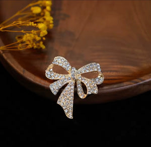 Fiocco Éclat – Spilla Gioiello Elegante